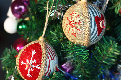 東莞市樂樹工藝制品有限公司教你如何制作簡單的圣誕手工裝飾品